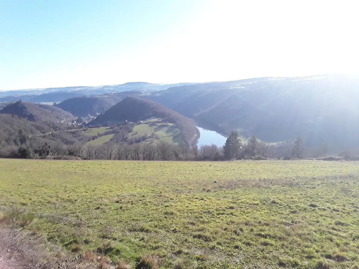 Willa L'Oustal D'Aubrac Le Nayrac 0*,