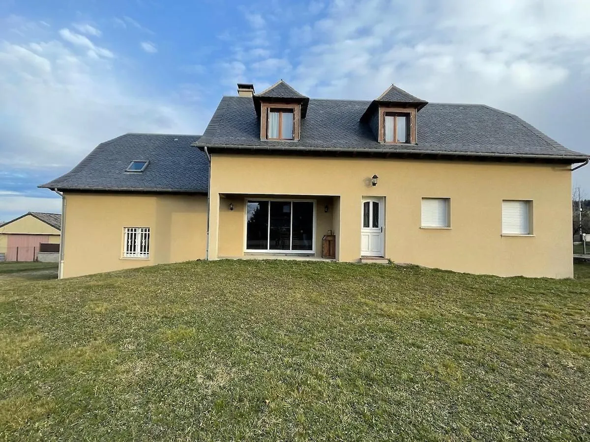 Willa L'Oustal D'Aubrac Le Nayrac Dom wakacyjny